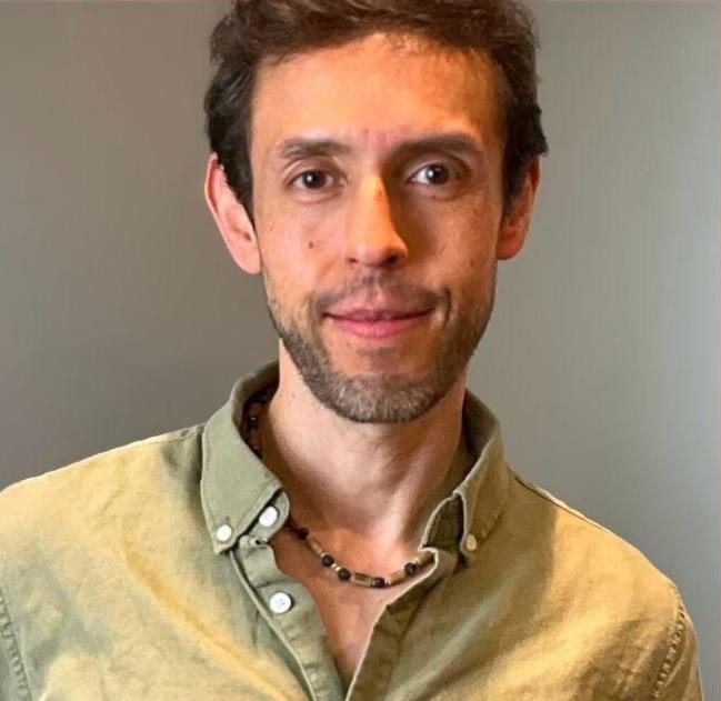 Dr. Mauricio Garrido